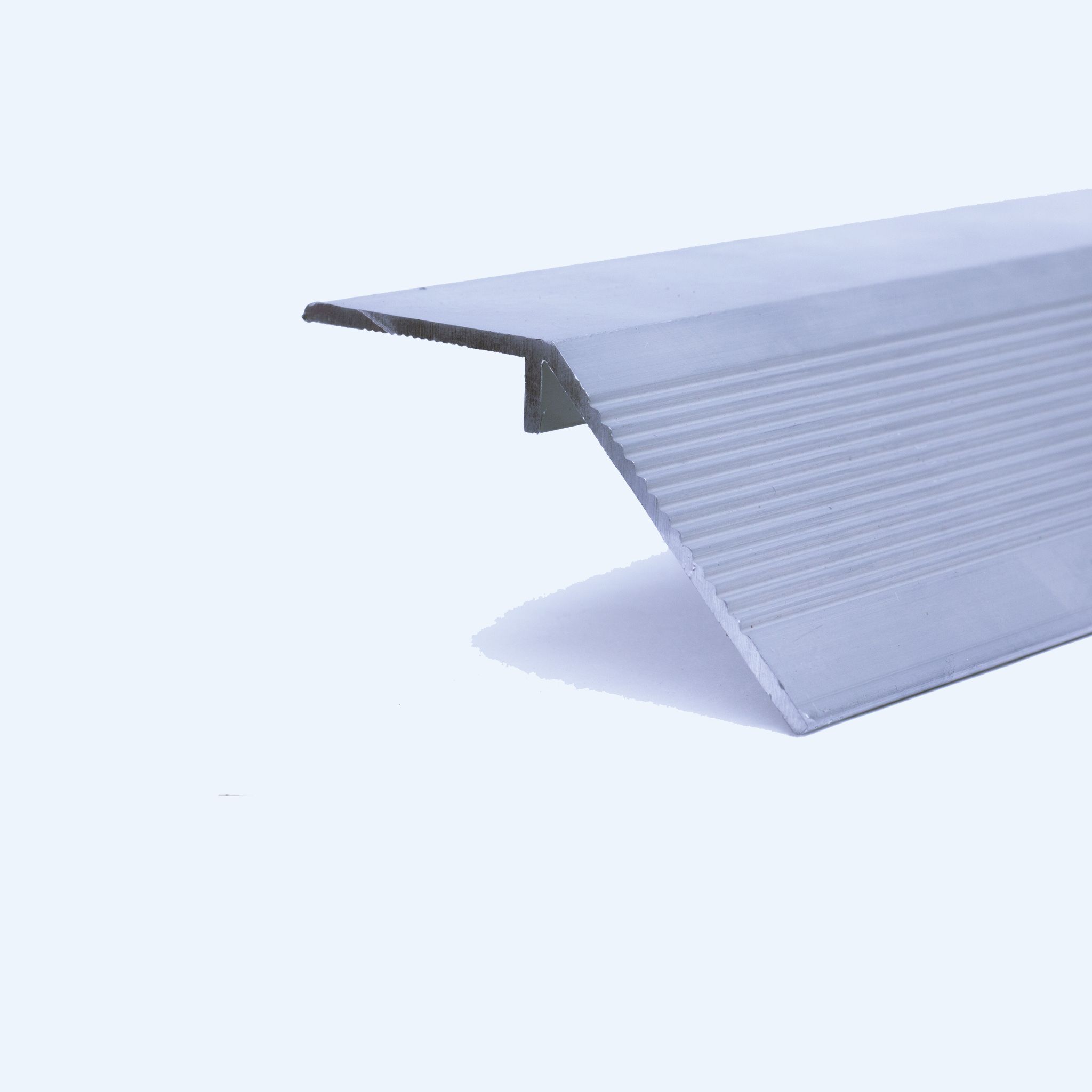 Порог разноуровневый, 60 x 2000 мм, перепад 30 мм, Серебро матовое, 1 шт Купить оптом Порог разноуровневый, 60 x 2000 мм, перепад 30 мм, Серебро матовое, 1 шт — изображение 6