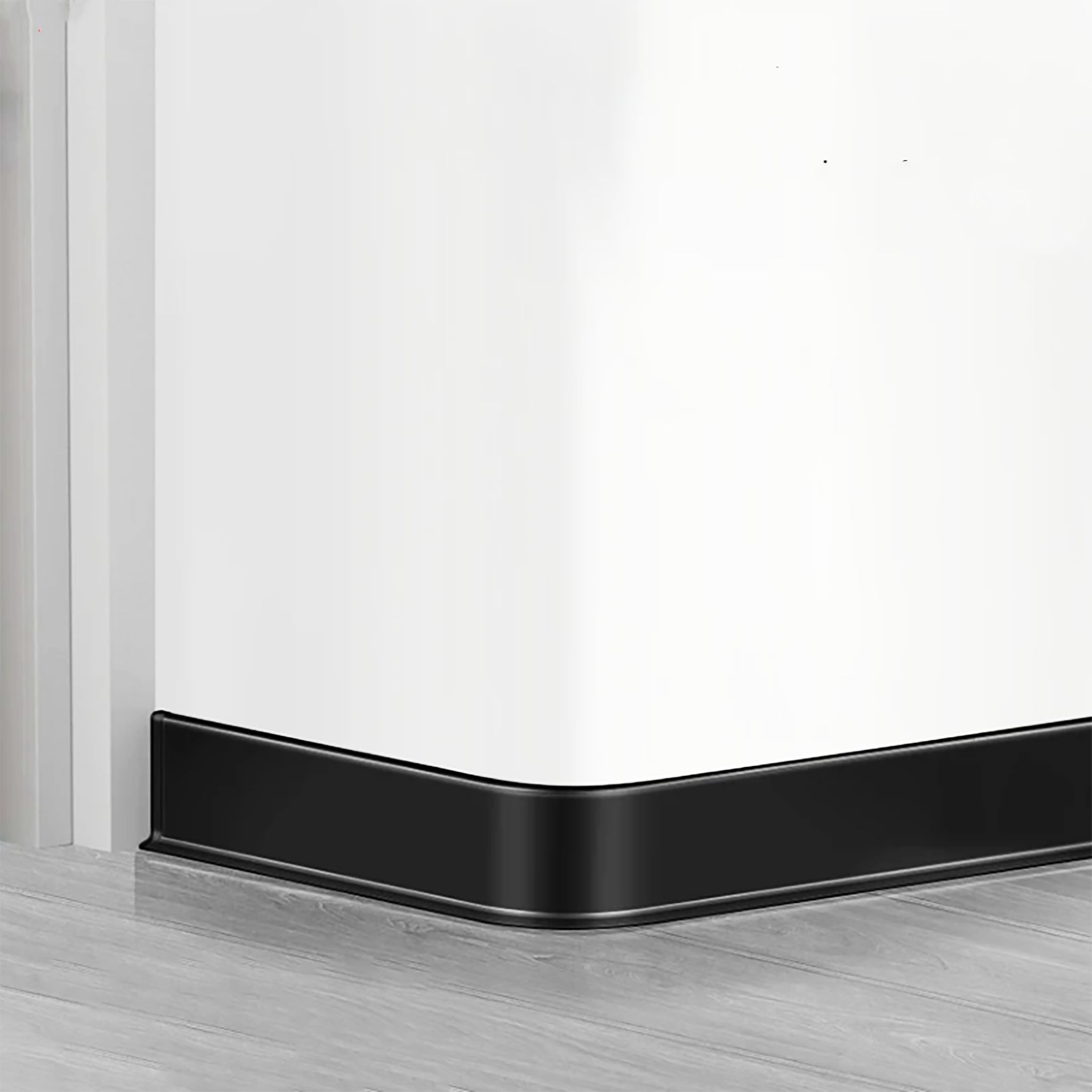 Плинтус напольный алюминиевый SSZ-40-2500, с крепежом, Чёрный матовый анод, 1 шт Купить оптом Плинтус напольный алюминиевый SSZ-40-2500, с крепежом, Чёрный матовый анод, 1 шт — изображение 5