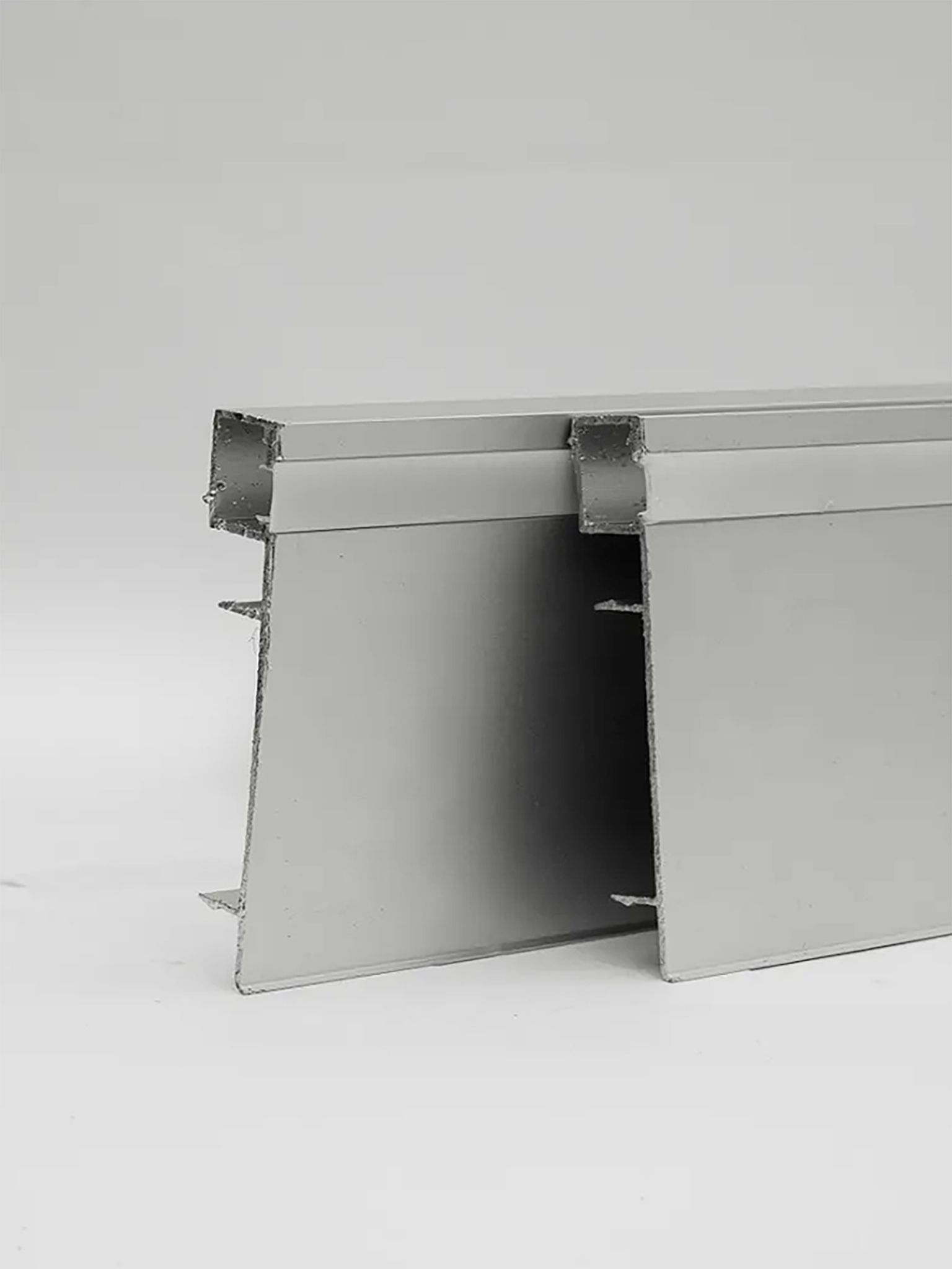 Угол внутренний для плинтуса LED-78-80-3000, алюминий, Серебро матовое, 2 шт Купить оптом Угол внутренний для плинтуса LED-78-80-3000, алюминий, Серебро матовое, 2 шт — изображение 6