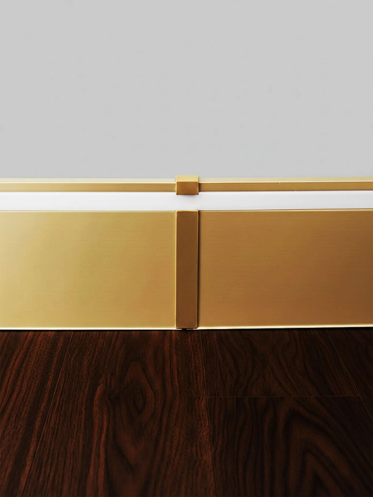 Плинтус алюминиевый напольный LED-78-80-2500 под подсветку, накладной, Золото матовое светлое, 1 шт Купить оптом Плинтус алюминиевый напольный LED-78-80-2500 под подсветку, накладной, Золото матовое светлое, 1 шт — изображение 4